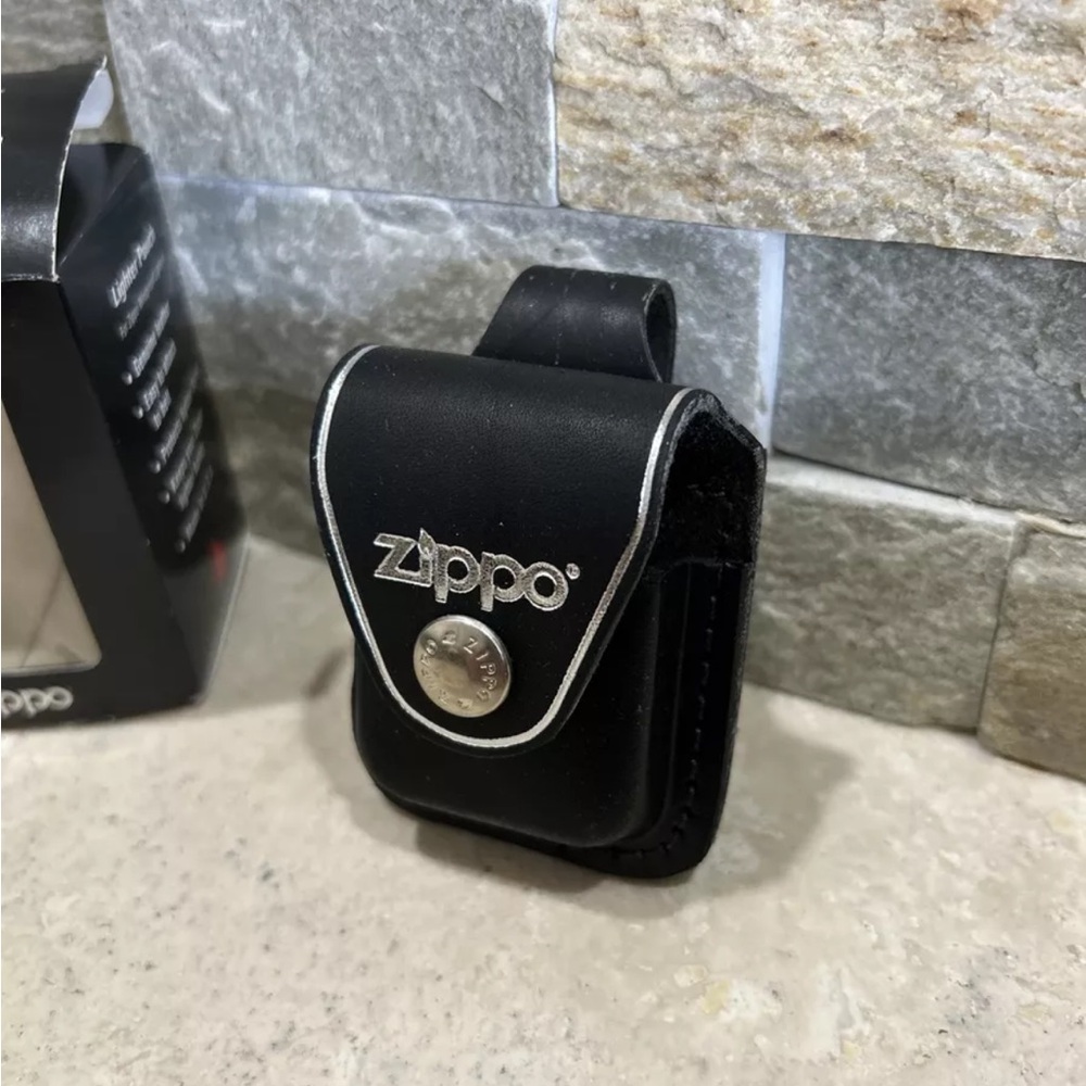 Zippo Black Leather belt loop Pouch